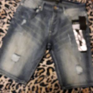 Men's right above the knee shorts.